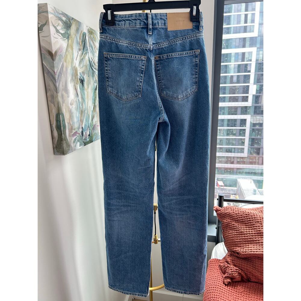 H&M | High-Rise 90’s Straight Leg Distressed Jeans | Size 2 - Picture 2 of 4